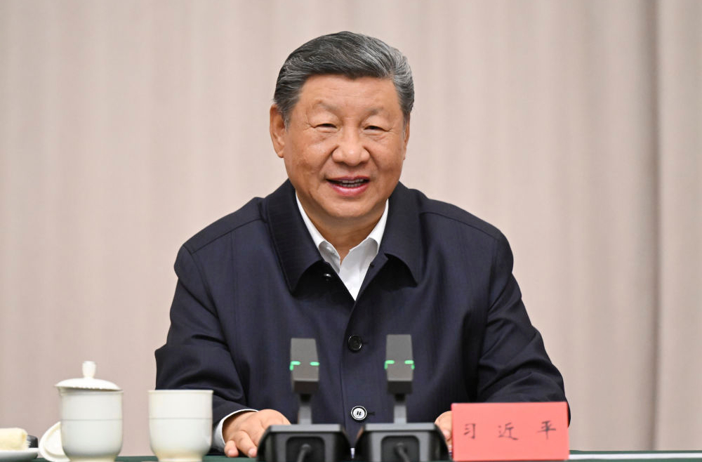 習(xí)近平：全面貫徹新時(shí)代黨的治藏方略 努力建設(shè)團(tuán)結(jié)富裕文明...